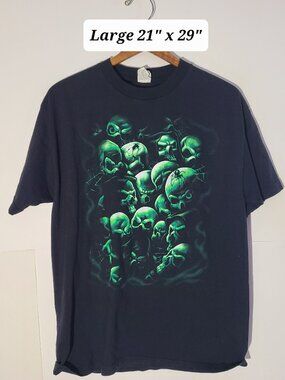 Green Skull Pile /Spider Graphic Black Large T-Shirt